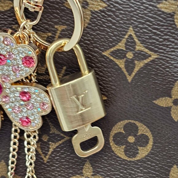 Authentic Louis Vuitton Lock & Key with unbranded Bagcharm, Keycharm, Keychain - Picture 9 of 12